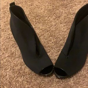 COPY - Patent leather booties